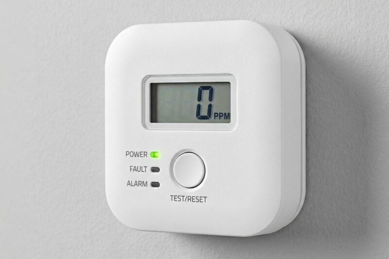 Test Czujnik czadu Nedis DTCTCO40WT [TEST] ⭐️ Czytelny ekran i 10 lat spokoju