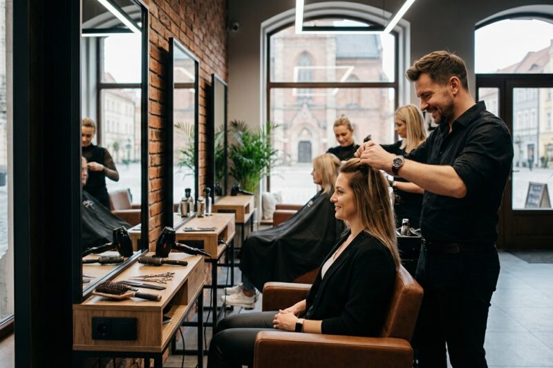Ranking najlepszych fryzjerów w Legnicy 2026 – kogo wybrać?
