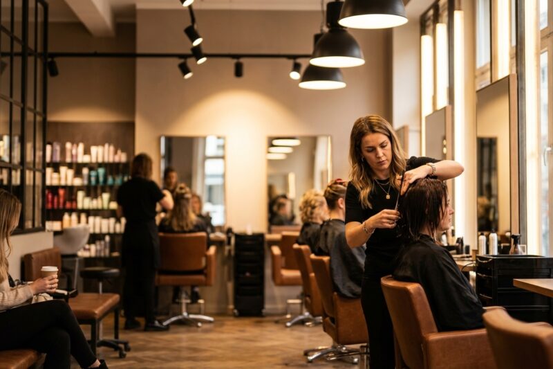 Ranking najlepszych fryzjerów w Olsztynie 2026 – poznaj mistrzów nożyczek